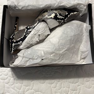 Snake Print Pumps